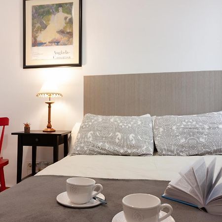 Sea & Wave Soho Family Apartment มาลากา ภายนอก รูปภาพ